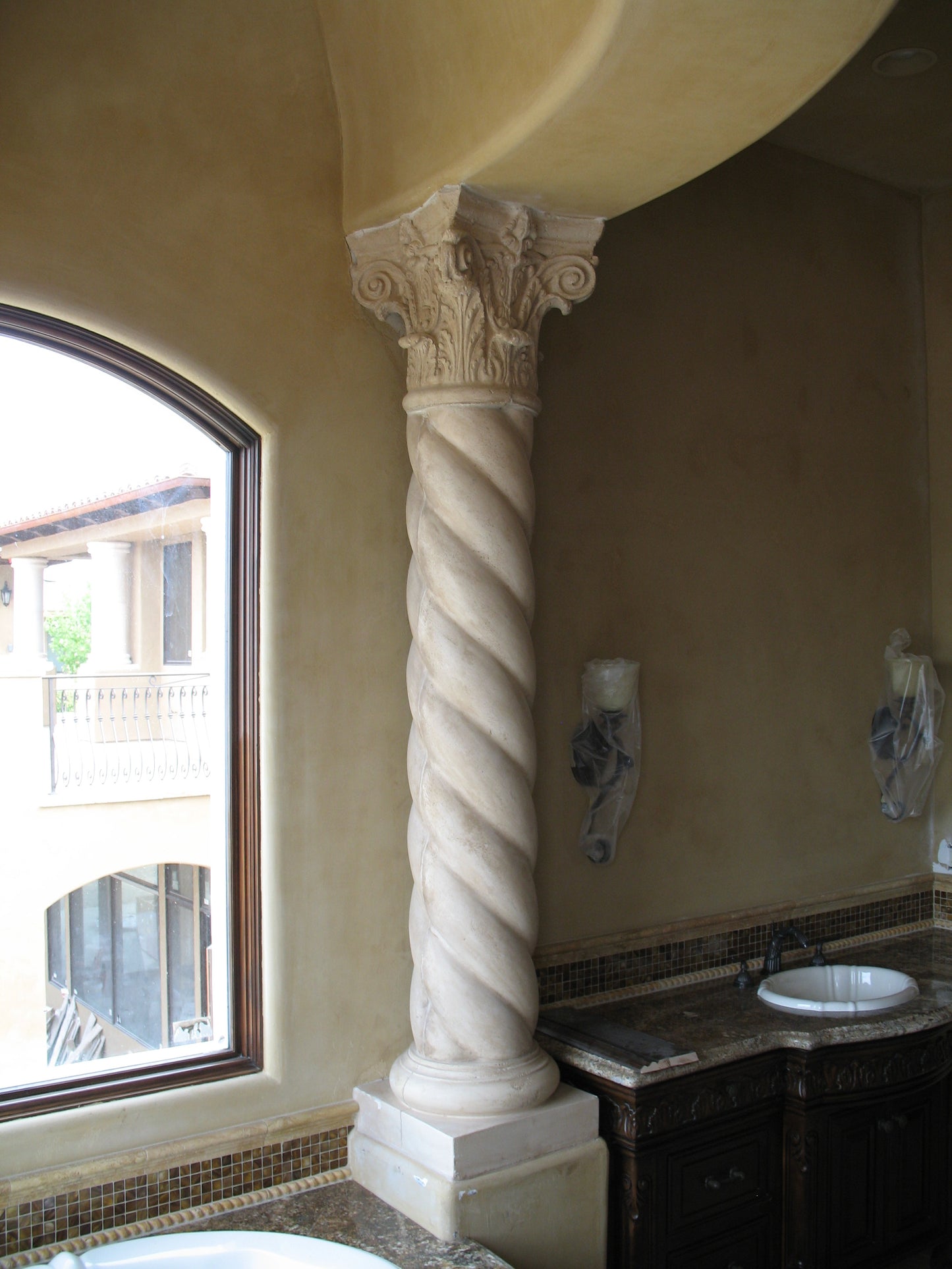 Roped Column