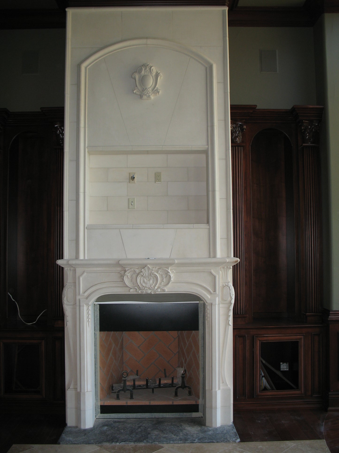 Turan Fireplace