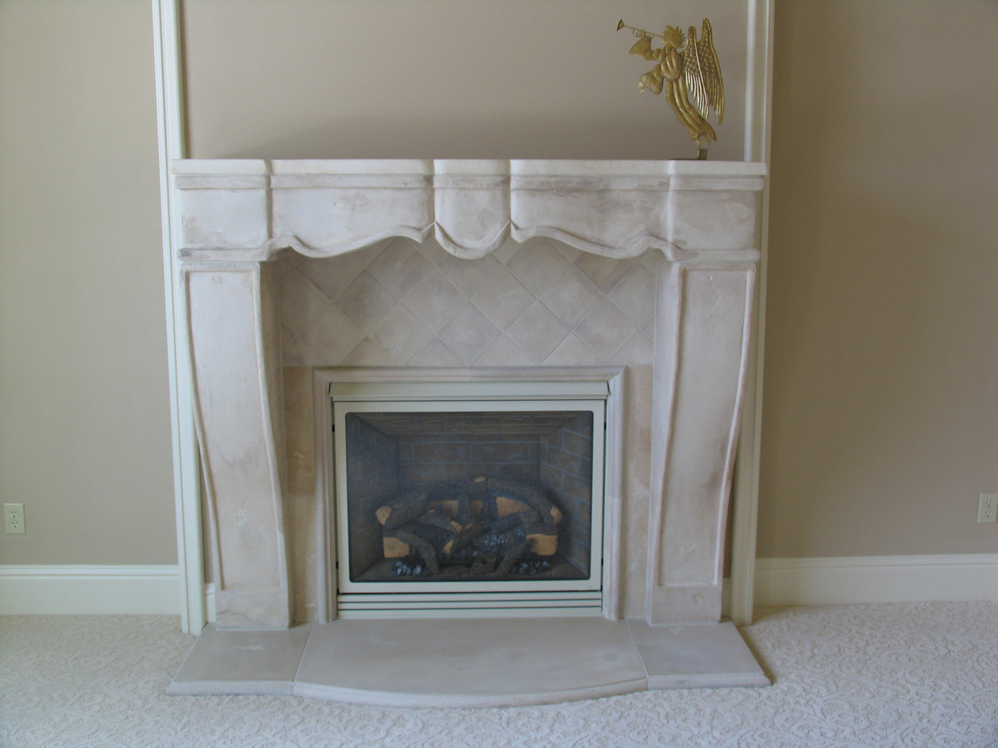 Dorian Fireplace