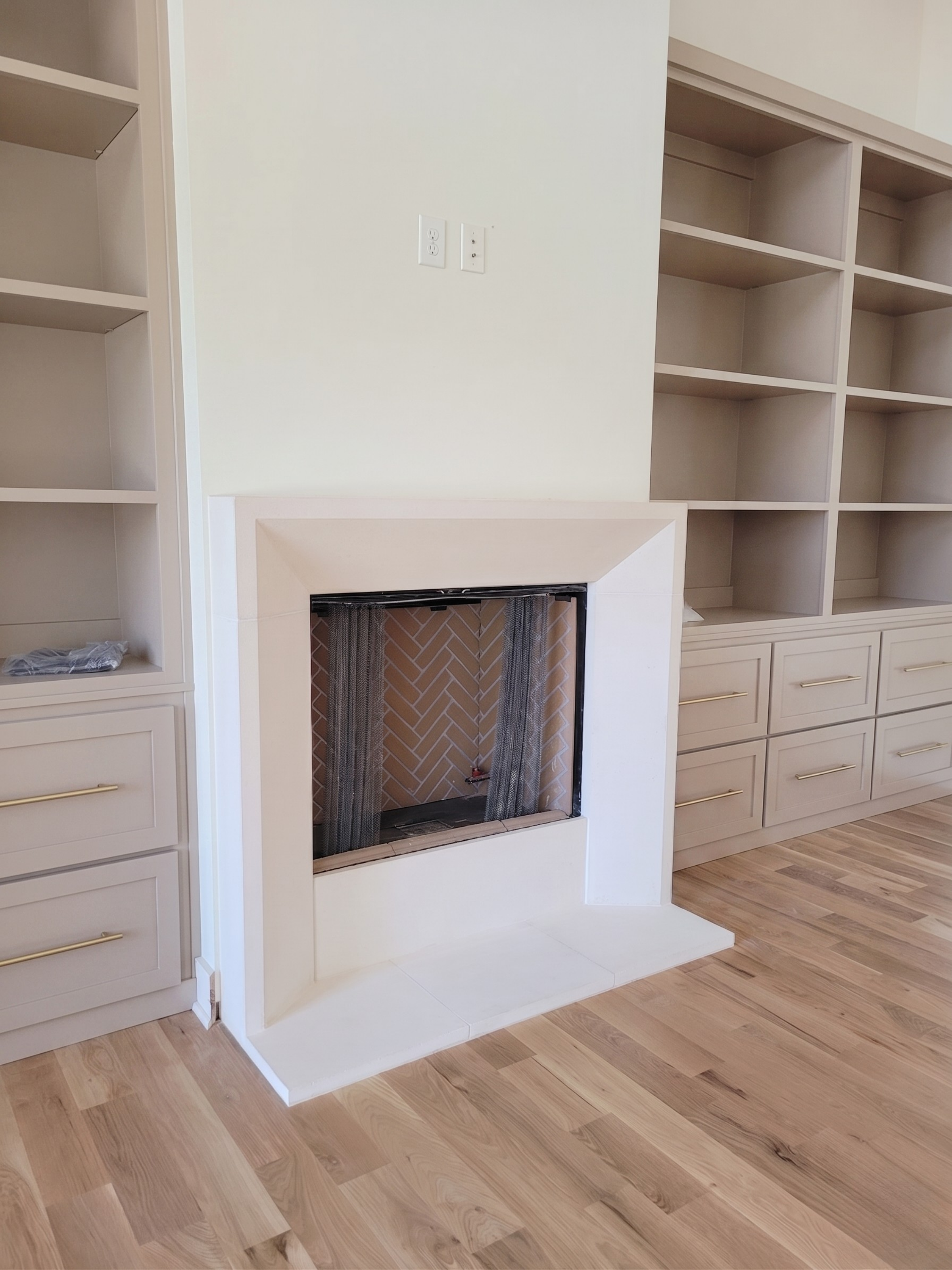 Sonoma Cast Stone Mantel Surround